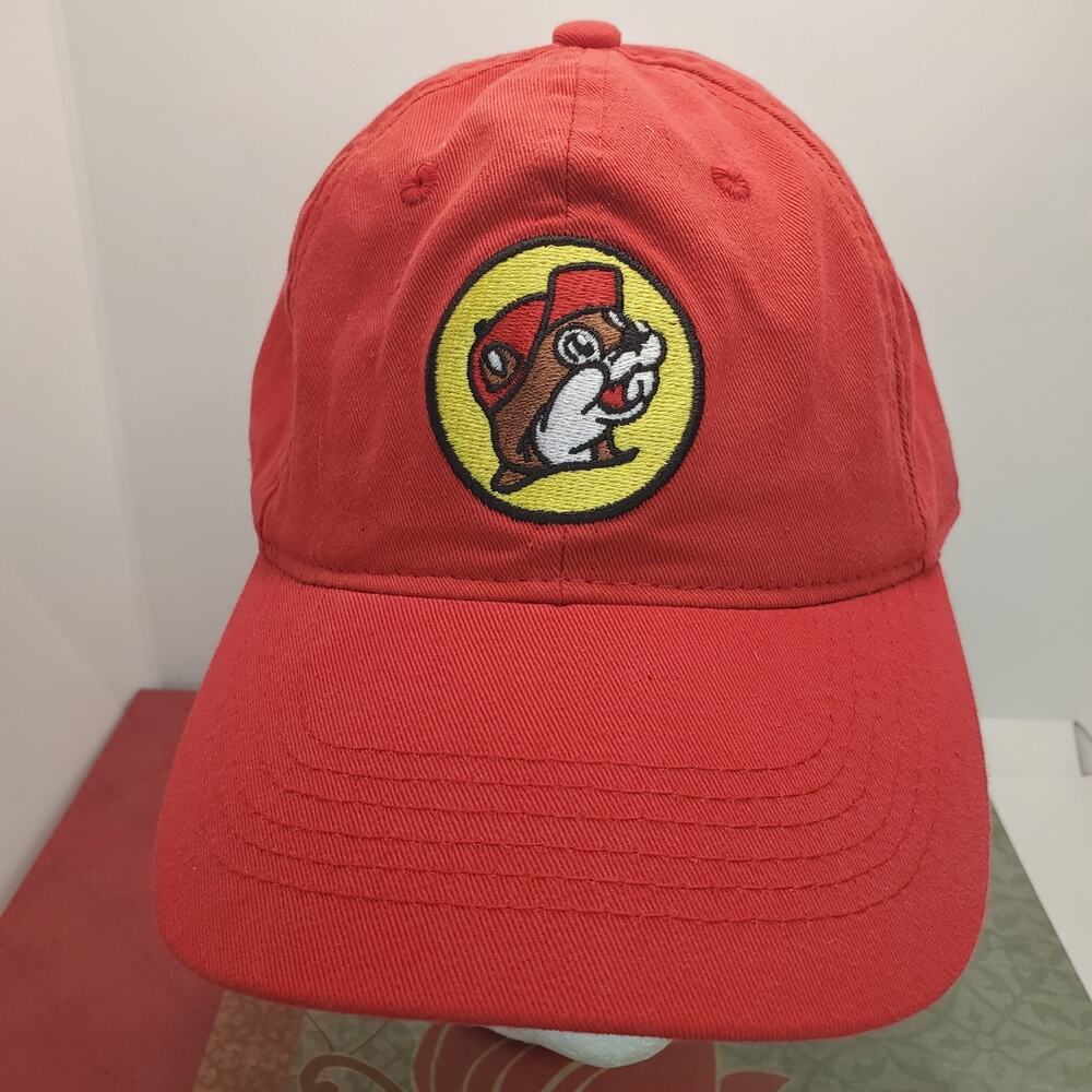 Buc-EE's Strapback Hat Baseball Cap Red Beaver Logo Excellent Condition